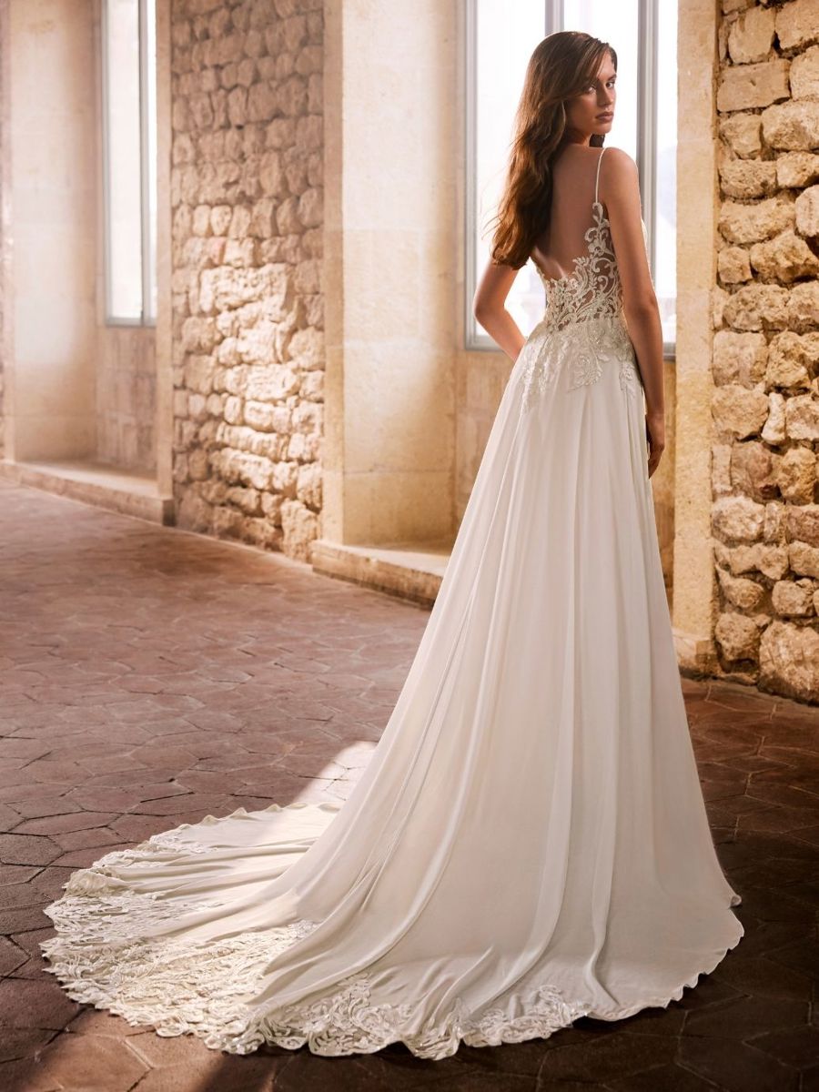 Ginora photo 2